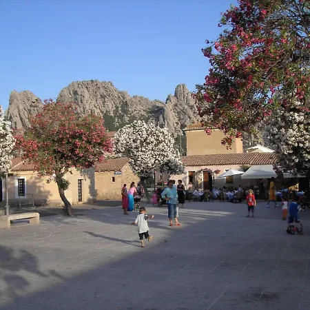Fiore Villa San Pantaleo